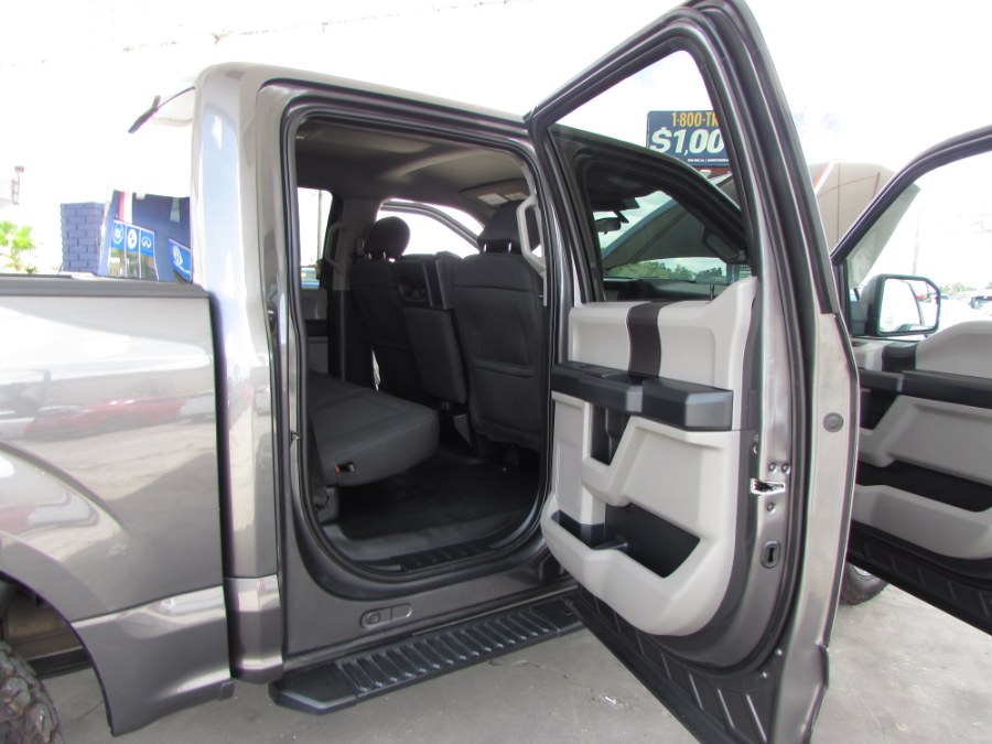 2019 Ford F-150 XLT 4WD SuperCrew 5.5'' Box, available for sale in Orlando, Florida | VIP Auto Enterprise, Inc. Orlando, Florida 2019 Ford F-150 XLT 4WD SuperCrew 5.5'' Box, available for sale in Orlando, Florida | VIP Auto Enterprise, Inc. Orlando, Florida
