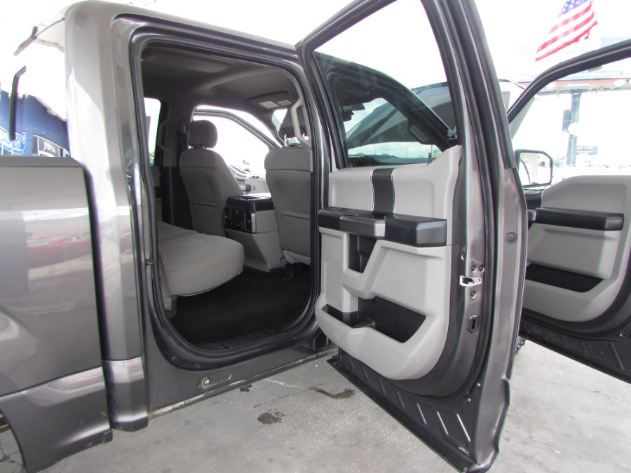 2017 Ford F-150 XLT 2WD SuperCrew 5.5'' Box, available for sale in Orlando, Florida | VIP Auto Enterprise, Inc. Orlando, Florida 2017 Ford F-150 XLT 2WD SuperCrew 5.5'' Box, available for sale in Orlando, Florida | VIP Auto Enterprise, Inc. Orlando, Florida