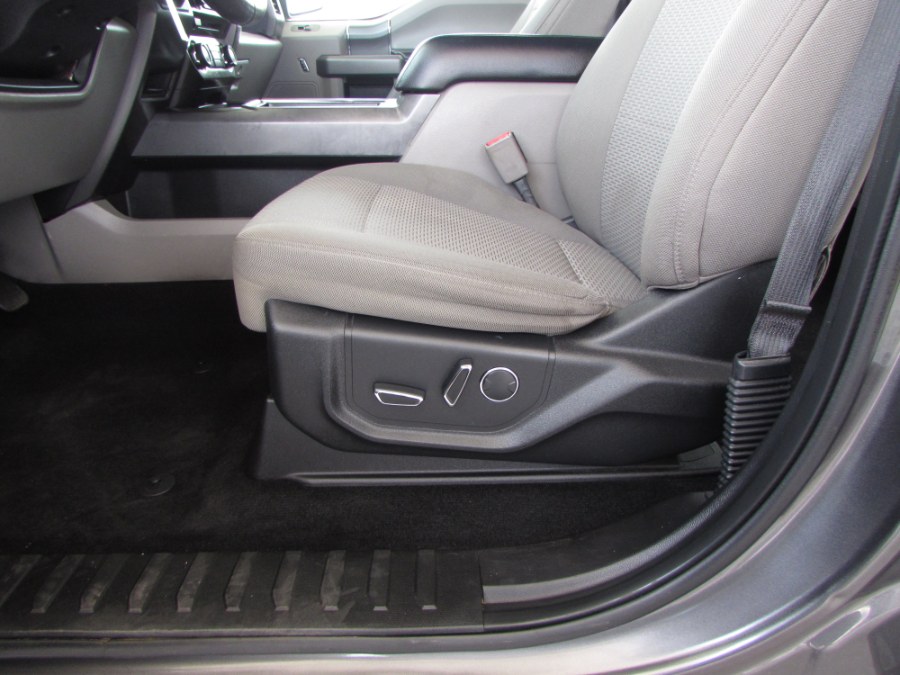 2017 Ford F-150 XLT 2WD SuperCrew 5.5'' Box, available for sale in Orlando, Florida | VIP Auto Enterprise, Inc. Orlando, Florida 2017 Ford F-150 XLT 2WD SuperCrew 5.5'' Box, available for sale in Orlando, Florida | VIP Auto Enterprise, Inc. Orlando, Florida