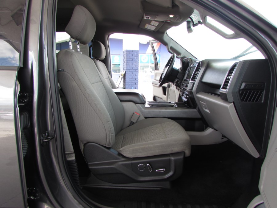 2017 Ford F-150 XLT 2WD SuperCrew 5.5'' Box, available for sale in Orlando, Florida | VIP Auto Enterprise, Inc. Orlando, Florida 2017 Ford F-150 XLT 2WD SuperCrew 5.5'' Box, available for sale in Orlando, Florida | VIP Auto Enterprise, Inc. Orlando, Florida
