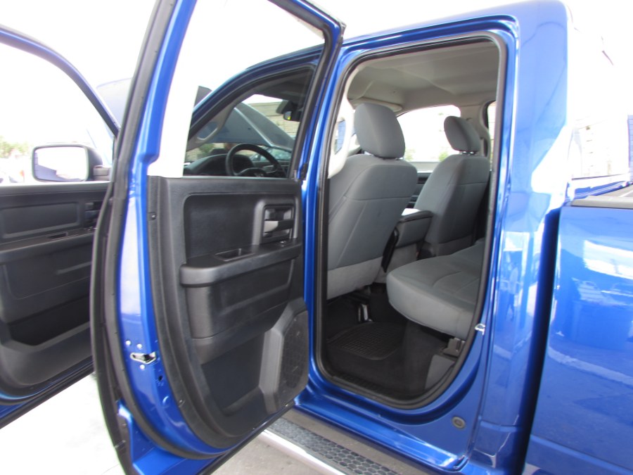 2017 Ram 1500 Express 4x4 Quad Cab 6''4" Box, available for sale in Orlando, Florida | VIP Auto Enterprise, Inc. Orlando, Florida 2017 Ram 1500 Express 4x4 Quad Cab 6''4" Box, available for sale in Orlando, Florida | VIP Auto Enterprise, Inc. Orlando, Florida