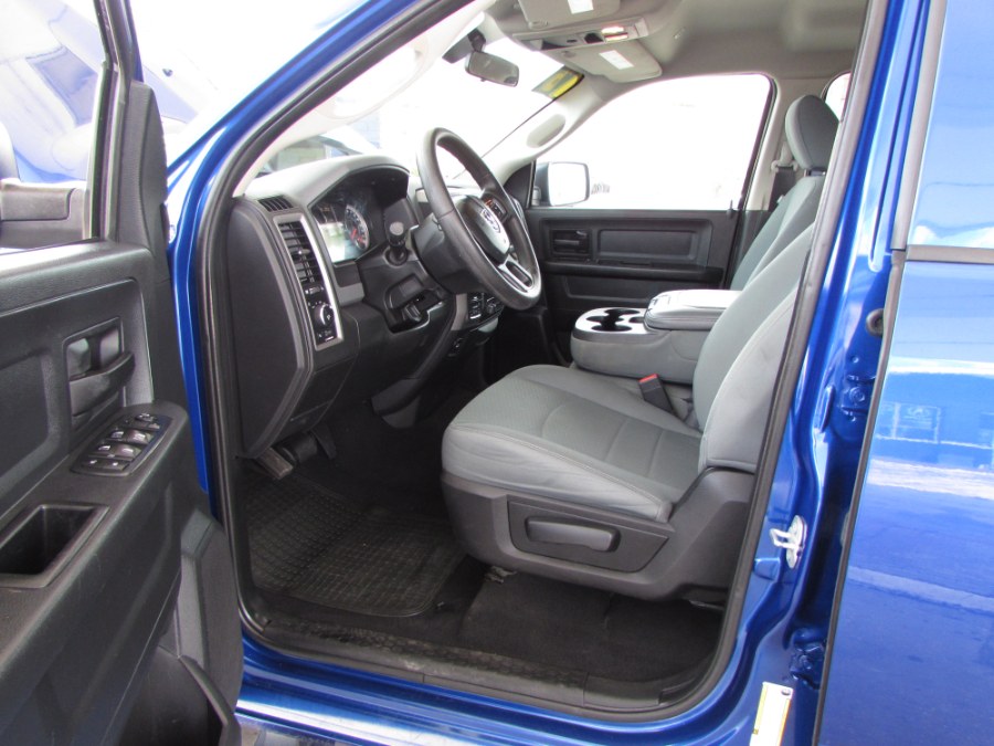 2017 Ram 1500 Express 4x4 Quad Cab 6''4" Box, available for sale in Orlando, Florida | VIP Auto Enterprise, Inc. Orlando, Florida 2017 Ram 1500 Express 4x4 Quad Cab 6''4" Box, available for sale in Orlando, Florida | VIP Auto Enterprise, Inc. Orlando, Florida