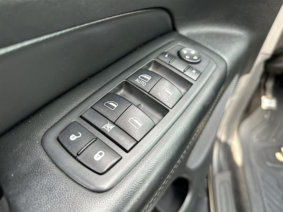 2013 Jeep Grand Cherokee 4WD 4dr Laredo Altitude *Ltd Avail*, available for sale in Elida, Ohio | Josh's All Under Ten LLC. Elida, Ohio 2013 Jeep Grand Cherokee 4WD 4dr Laredo Altitude *Ltd Avail*, available for sale in Elida, Ohio | Josh's All Under Ten LLC. Elida, Ohio