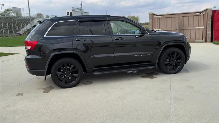 2013 Jeep Grand Cherokee 4WD 4dr Laredo Altitude *Ltd Avail*, available for sale in Elida, Ohio | Josh's All Under Ten LLC. Elida, Ohio 2013 Jeep Grand Cherokee 4WD 4dr Laredo Altitude *Ltd Avail*, available for sale in Elida, Ohio | Josh's All Under Ten LLC. Elida, Ohio