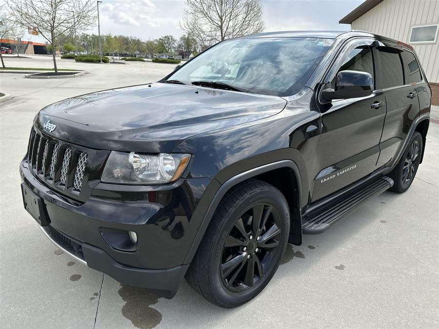 2013 Jeep Grand Cherokee 4WD 4dr Laredo Altitude *Ltd Avail*, available for sale in Elida, Ohio | Josh's All Under Ten LLC. Elida, Ohio 2013 Jeep Grand Cherokee 4WD 4dr Laredo Altitude *Ltd Avail*, available for sale in Elida, Ohio | Josh's All Under Ten LLC. Elida, Ohio