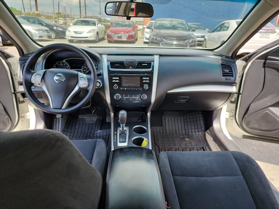 2015 Nissan Altima 4dr Sdn I4 2.5 S, available for sale in Temple Hills, Maryland | Temple Hills Used Car. Temple Hills, Maryland 2015 Nissan Altima 4dr Sdn I4 2.5 S, available for sale in Temple Hills, Maryland | Temple Hills Used Car. Temple Hills, Maryland