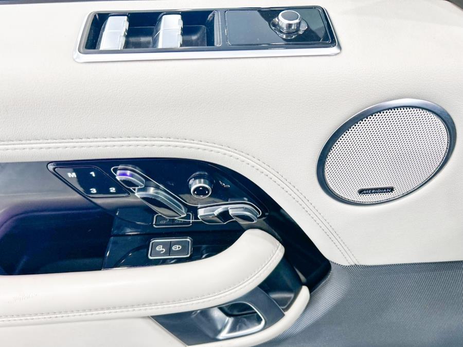2019 Land Rover Range Rover V8 Supercharged SWB, available for sale in Franklin Square, New York | Luxury Motor Club. Franklin Square, New York 2019 Land Rover Range Rover V8 Supercharged SWB, available for sale in Franklin Square, New York | Luxury Motor Club. Franklin Square, New York