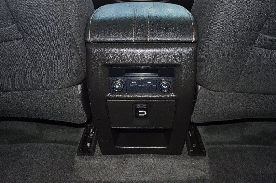 2018 Chevrolet Traverse FWD 4dr LT Cloth w/1LT, available for sale in Moreno Valley, California | Fusion Motors Inc. Moreno Valley, California 2018 Chevrolet Traverse FWD 4dr LT Cloth w/1LT, available for sale in Moreno Valley, California | Fusion Motors Inc. Moreno Valley, California