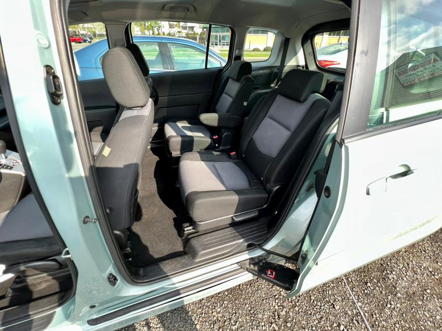 2007 Mazda Mazda5 4dr Wgn Auto Sport, available for sale in Wallingford, Connecticut | Wallingford Auto Center LLC. Wallingford, Connecticut 2007 Mazda Mazda5 4dr Wgn Auto Sport, available for sale in Wallingford, Connecticut | Wallingford Auto Center LLC. Wallingford, Connecticut