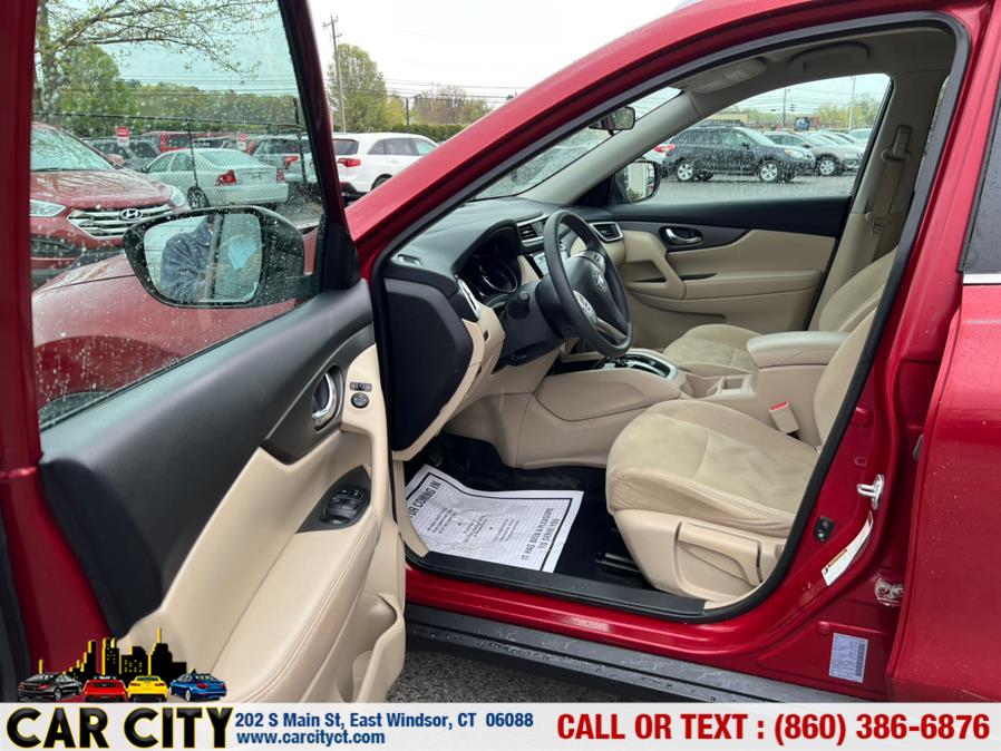 2016 Nissan Rogue AWD 4dr SV, available for sale in East Windsor, Connecticut | Car City LLC. East Windsor, Connecticut 2016 Nissan Rogue AWD 4dr SV, available for sale in East Windsor, Connecticut | Car City LLC. East Windsor, Connecticut