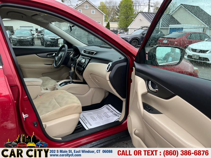 2016 Nissan Rogue AWD 4dr SV, available for sale in East Windsor, Connecticut | Car City LLC. East Windsor, Connecticut 2016 Nissan Rogue AWD 4dr SV, available for sale in East Windsor, Connecticut | Car City LLC. East Windsor, Connecticut