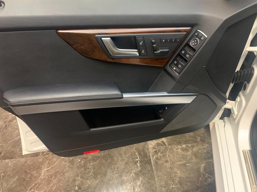 2014 Mercedes-benz Glk GLK 350 4MATIC, available for sale in Deer Park, New York | Select Motor Cars. Deer Park, New York 2014 Mercedes-benz Glk GLK 350 4MATIC, available for sale in Deer Park, New York | Select Motor Cars. Deer Park, New York