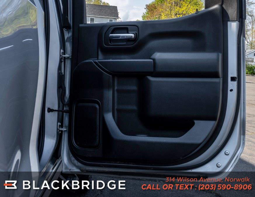 2019 Chevrolet Silverado 1500 4WD Crew Cab 147" LT, available for sale in Norwalk, Connecticut | Black Bridge Motors, LLC. Norwalk, Connecticut 2019 Chevrolet Silverado 1500 4WD Crew Cab 147" LT, available for sale in Norwalk, Connecticut | Black Bridge Motors, LLC. Norwalk, Connecticut