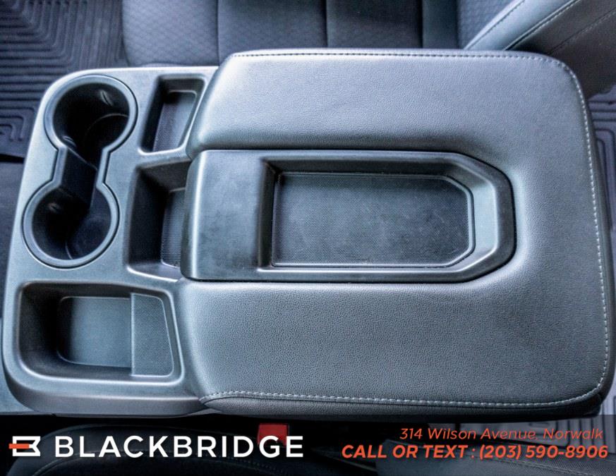 2019 Chevrolet Silverado 1500 4WD Crew Cab 147" LT, available for sale in Norwalk, Connecticut | Black Bridge Motors, LLC. Norwalk, Connecticut 2019 Chevrolet Silverado 1500 4WD Crew Cab 147" LT, available for sale in Norwalk, Connecticut | Black Bridge Motors, LLC. Norwalk, Connecticut