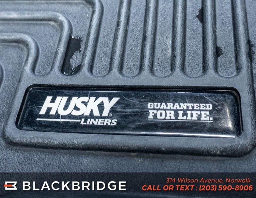 2019 Chevrolet Silverado 1500 4WD Crew Cab 147" LT, available for sale in Norwalk, Connecticut | Black Bridge Motors, LLC. Norwalk, Connecticut 2019 Chevrolet Silverado 1500 4WD Crew Cab 147" LT, available for sale in Norwalk, Connecticut | Black Bridge Motors, LLC. Norwalk, Connecticut