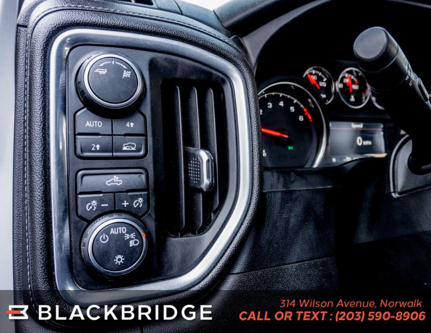 2019 Chevrolet Silverado 1500 4WD Crew Cab 147" LT, available for sale in Norwalk, Connecticut | Black Bridge Motors, LLC. Norwalk, Connecticut 2019 Chevrolet Silverado 1500 4WD Crew Cab 147" LT, available for sale in Norwalk, Connecticut | Black Bridge Motors, LLC. Norwalk, Connecticut