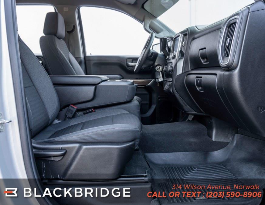 2019 Chevrolet Silverado 1500 4WD Crew Cab 147" LT, available for sale in Norwalk, Connecticut | Black Bridge Motors, LLC. Norwalk, Connecticut 2019 Chevrolet Silverado 1500 4WD Crew Cab 147" LT, available for sale in Norwalk, Connecticut | Black Bridge Motors, LLC. Norwalk, Connecticut