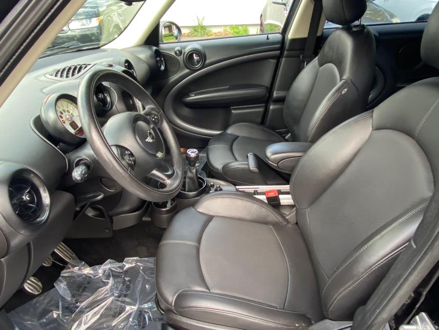 2014 MINI Cooper Countryman FWD 4dr S, available for sale in Canton, Connecticut | Lava Motors 2 Inc. Canton, Connecticut 2014 MINI Cooper Countryman FWD 4dr S, available for sale in Canton, Connecticut | Lava Motors 2 Inc. Canton, Connecticut