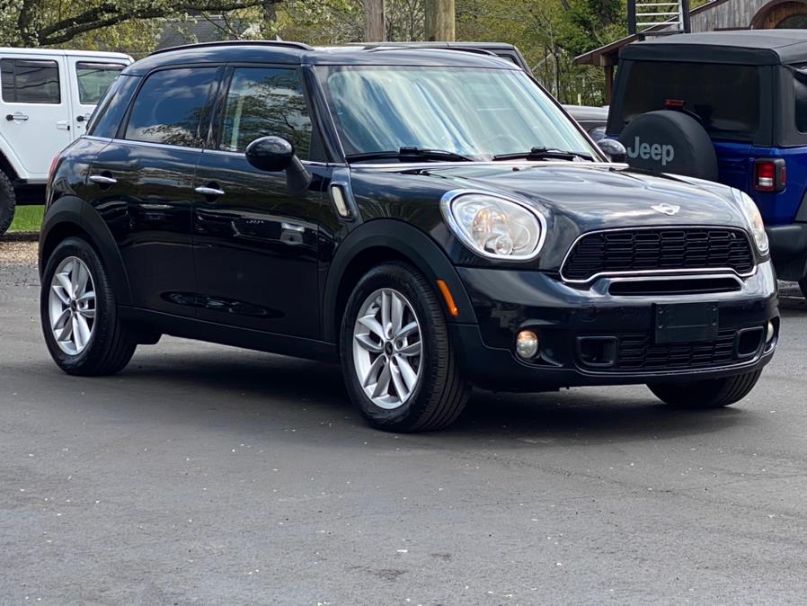 2014 MINI Cooper Countryman FWD 4dr S, available for sale in Canton, Connecticut | Lava Motors 2 Inc. Canton, Connecticut 2014 MINI Cooper Countryman FWD 4dr S, available for sale in Canton, Connecticut | Lava Motors 2 Inc. Canton, Connecticut