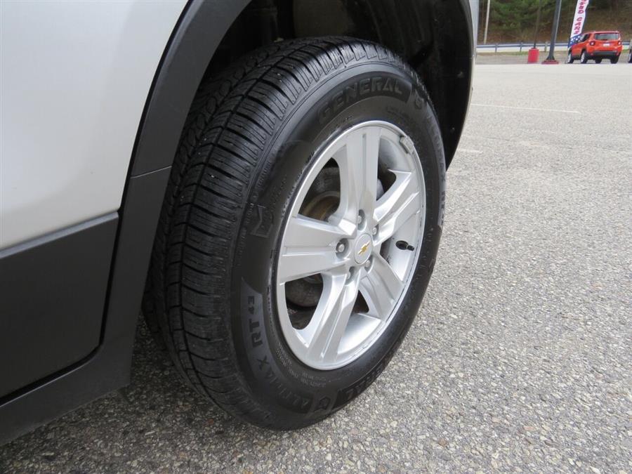2019 Chevrolet Trax LT AWD 4dr Crossover, available for sale in Auburn, Maine | Lake City Exports Inc. Auburn, Maine 2019 Chevrolet Trax LT AWD 4dr Crossover, available for sale in Auburn, Maine | Lake City Exports Inc. Auburn, Maine