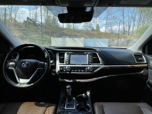 2017 Toyota Highlander Limited, available for sale in Brookfield, Connecticut | Blasius Federal Road. Brookfield, Connecticut 2017 Toyota Highlander Limited, available for sale in Brookfield, Connecticut | Blasius Federal Road. Brookfield, Connecticut