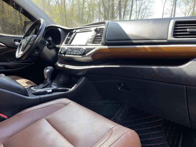 2017 Toyota Highlander Limited, available for sale in Brookfield, Connecticut | Blasius Federal Road. Brookfield, Connecticut 2017 Toyota Highlander Limited, available for sale in Brookfield, Connecticut | Blasius Federal Road. Brookfield, Connecticut