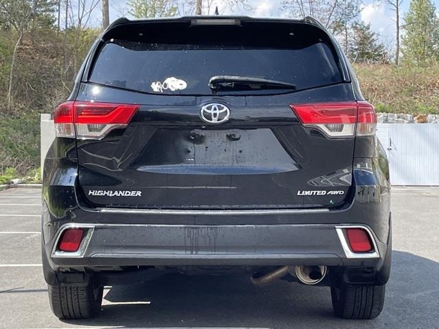 2017 Toyota Highlander Limited, available for sale in Brookfield, Connecticut | Blasius Federal Road. Brookfield, Connecticut 2017 Toyota Highlander Limited, available for sale in Brookfield, Connecticut | Blasius Federal Road. Brookfield, Connecticut