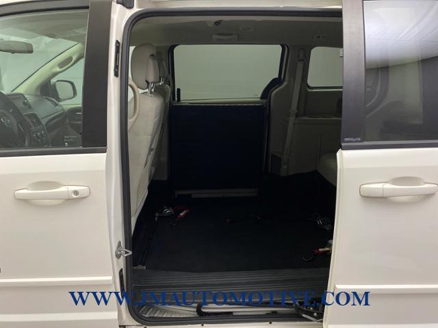 2012 Dodge Grand Caravan 4dr Wgn SE, available for sale in Naugatuck, Connecticut | J&M Automotive Sls&Svc LLC. Naugatuck, Connecticut 2012 Dodge Grand Caravan 4dr Wgn SE, available for sale in Naugatuck, Connecticut | J&M Automotive Sls&Svc LLC. Naugatuck, Connecticut