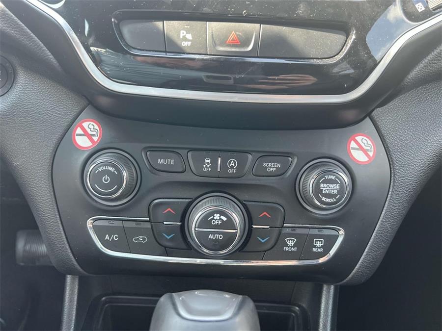 2019 Jeep Cherokee Limited, available for sale in Wantagh, New York | Wantagh Certified. Wantagh, New York 2019 Jeep Cherokee Limited, available for sale in Wantagh, New York | Wantagh Certified. Wantagh, New York