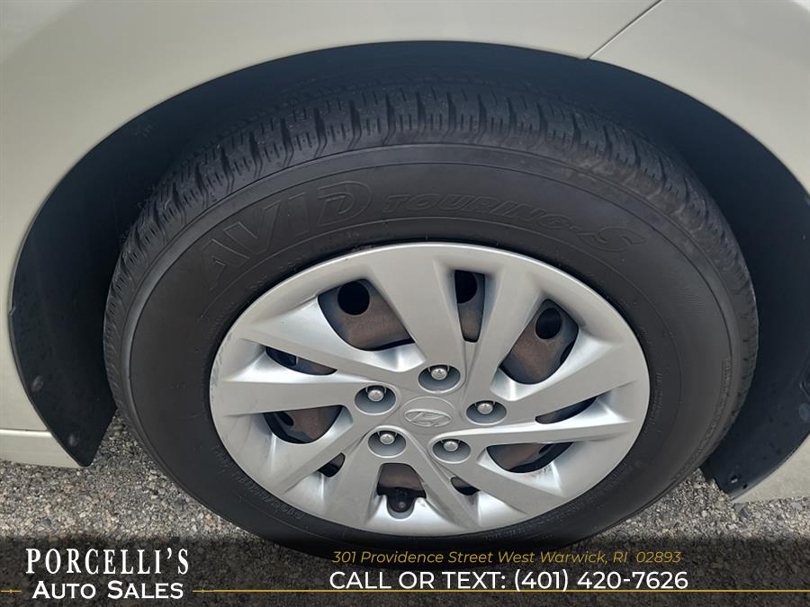 2017 Hyundai Elantra SE 2.0L Auto PZEV (Ulsan) *Ltd Avail*, available for sale in West Warwick, Rhode Island | Porcelli's Auto Sales. West Warwick, Rhode Island 2017 Hyundai Elantra SE 2.0L Auto PZEV (Ulsan) *Ltd Avail*, available for sale in West Warwick, Rhode Island | Porcelli's Auto Sales. West Warwick, Rhode Island
