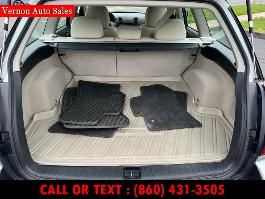 2009 Subaru Outback 4dr H4 Auto 2.5i Special Edtn PZEV, available for sale in Manchester, Connecticut | Vernon Auto Sale & Service. Manchester, Connecticut 2009 Subaru Outback 4dr H4 Auto 2.5i Special Edtn PZEV, available for sale in Manchester, Connecticut | Vernon Auto Sale & Service. Manchester, Connecticut