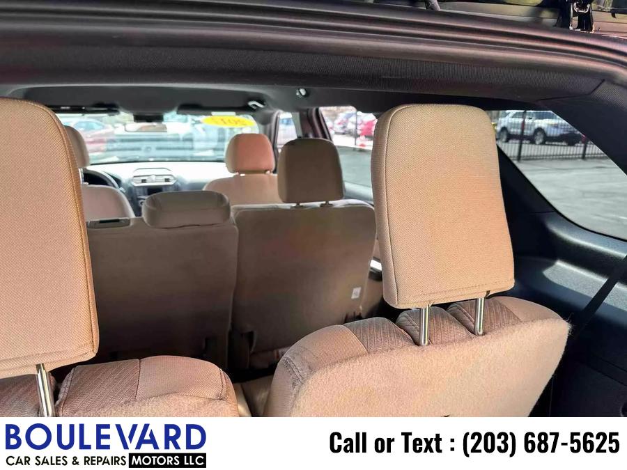 2017 Ford Explorer Sport Utility 4D, available for sale in New Haven, Connecticut | Boulevard Motors LLC. New Haven, Connecticut 2017 Ford Explorer Sport Utility 4D, available for sale in New Haven, Connecticut | Boulevard Motors LLC. New Haven, Connecticut