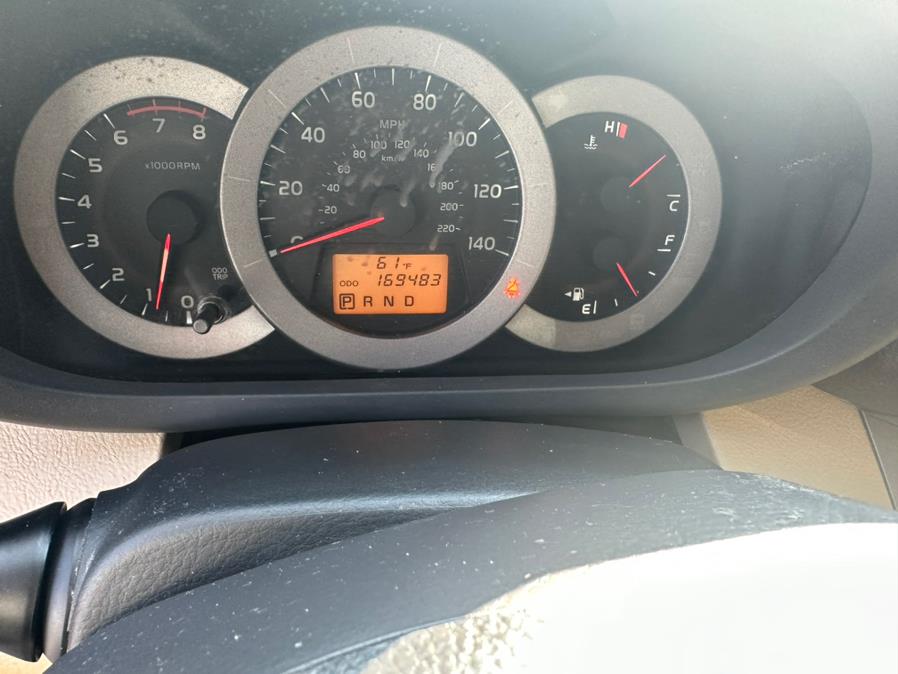2011 Toyota RAV4 4WD 4dr 4-cyl 4-Spd AT, available for sale in Bridgeport, Connecticut | CT Auto. Bridgeport, Connecticut 2011 Toyota RAV4 4WD 4dr 4-cyl 4-Spd AT, available for sale in Bridgeport, Connecticut | CT Auto. Bridgeport, Connecticut