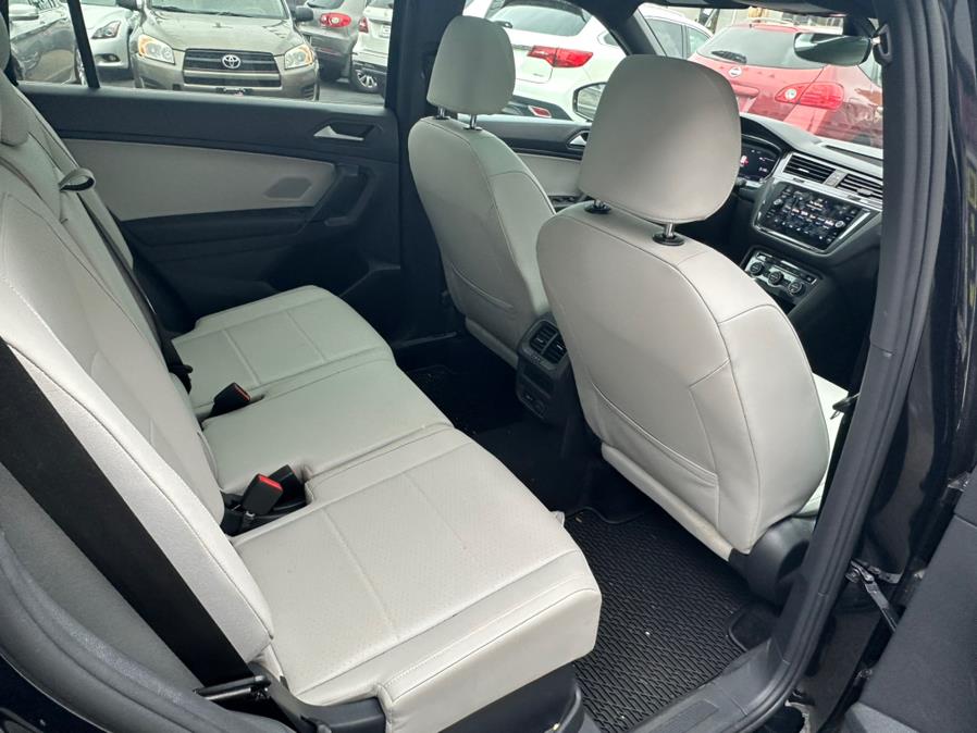 2019 Volkswagen Tiguan 2.0T SEL R-Line 4MOTION, available for sale in Bridgeport, Connecticut | CT Auto. Bridgeport, Connecticut 2019 Volkswagen Tiguan 2.0T SEL R-Line 4MOTION, available for sale in Bridgeport, Connecticut | CT Auto. Bridgeport, Connecticut