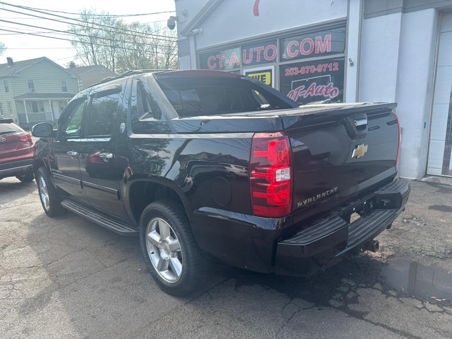 2013 Chevrolet Avalanche 4WD Crew Cab Diamond Edition, available for sale in Bridgeport, Connecticut | CT Auto. Bridgeport, Connecticut 2013 Chevrolet Avalanche 4WD Crew Cab Diamond Edition, available for sale in Bridgeport, Connecticut | CT Auto. Bridgeport, Connecticut