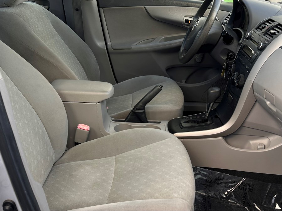 2010 Toyota Corolla 4dr Sdn Auto (Natl), available for sale in Corona, California | Green Light Auto. Corona, California 2010 Toyota Corolla 4dr Sdn Auto (Natl), available for sale in Corona, California | Green Light Auto. Corona, California