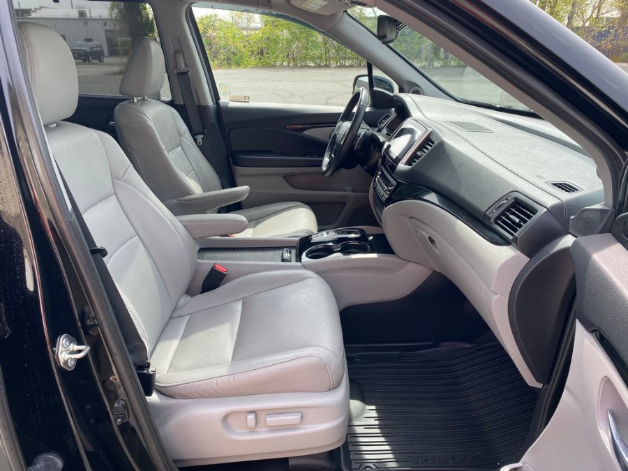 2018 Honda Pilot Elite AWD, available for sale in West Springfield, Massachusetts | Union Street Auto Sales. West Springfield, Massachusetts 2018 Honda Pilot Elite AWD, available for sale in West Springfield, Massachusetts | Union Street Auto Sales. West Springfield, Massachusetts