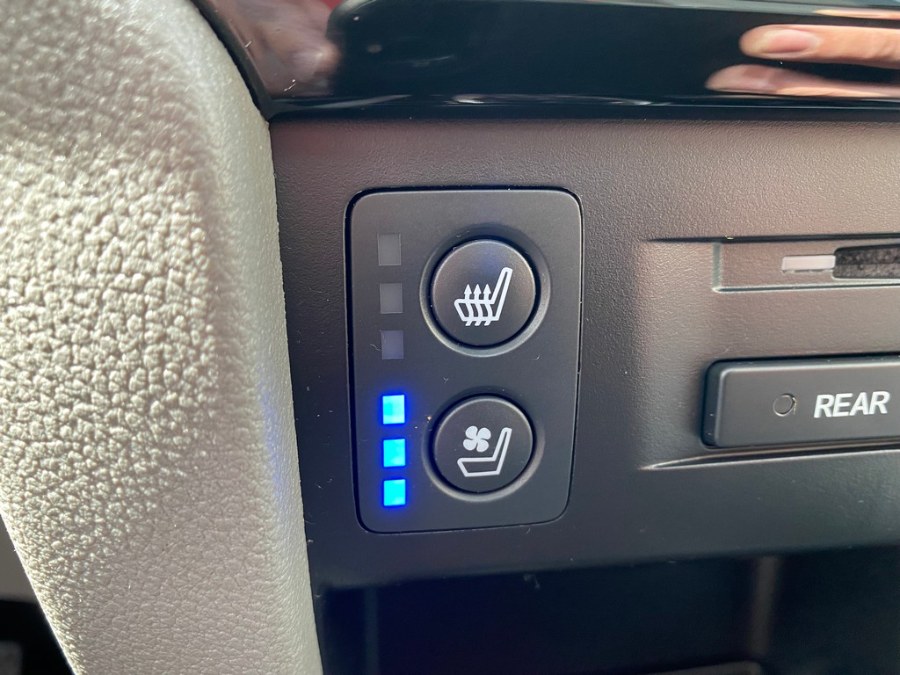 2018 Honda Pilot Elite AWD, available for sale in West Springfield, Massachusetts | Union Street Auto Sales. West Springfield, Massachusetts 2018 Honda Pilot Elite AWD, available for sale in West Springfield, Massachusetts | Union Street Auto Sales. West Springfield, Massachusetts