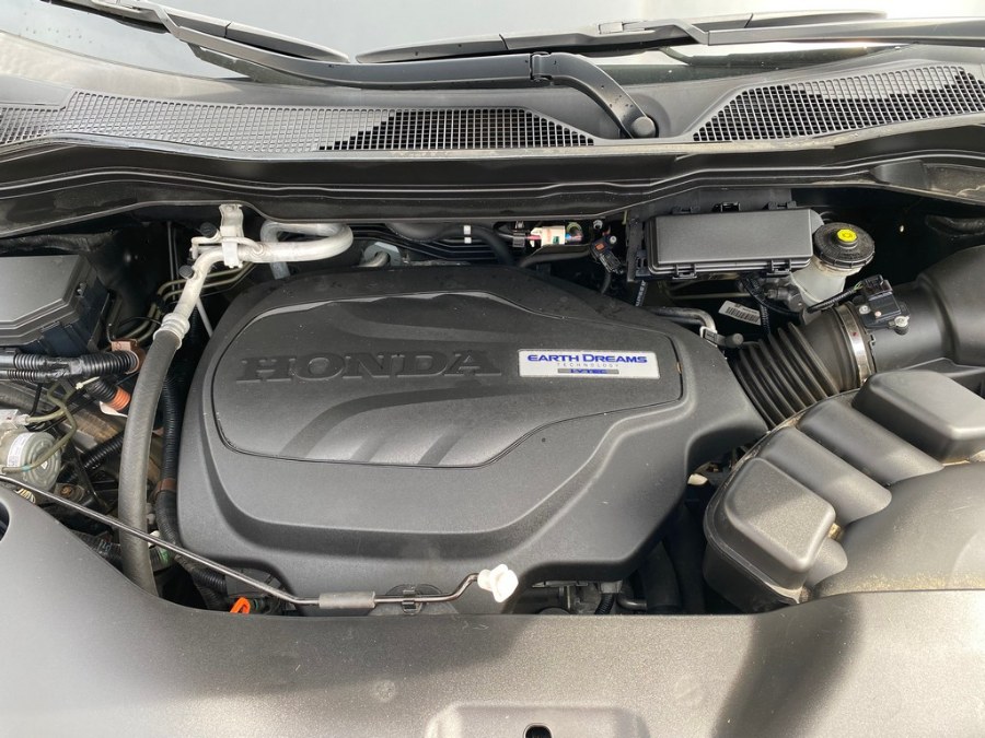 2018 Honda Pilot Elite AWD, available for sale in West Springfield, Massachusetts | Union Street Auto Sales. West Springfield, Massachusetts 2018 Honda Pilot Elite AWD, available for sale in West Springfield, Massachusetts | Union Street Auto Sales. West Springfield, Massachusetts