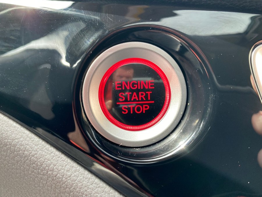 2018 Honda Pilot Elite AWD, available for sale in West Springfield, Massachusetts | Union Street Auto Sales. West Springfield, Massachusetts 2018 Honda Pilot Elite AWD, available for sale in West Springfield, Massachusetts | Union Street Auto Sales. West Springfield, Massachusetts