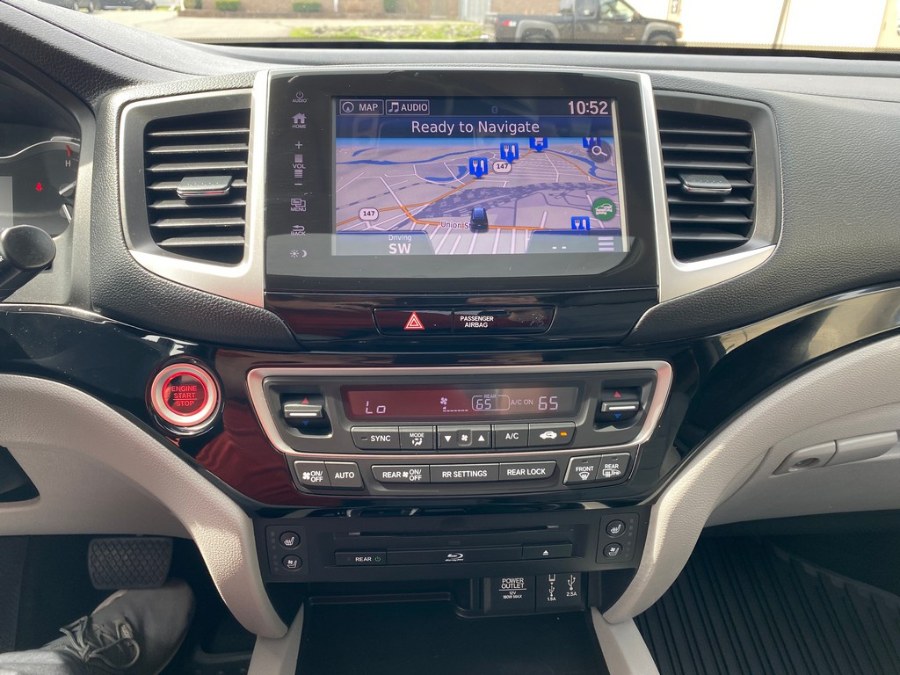 2018 Honda Pilot Elite AWD, available for sale in West Springfield, Massachusetts | Union Street Auto Sales. West Springfield, Massachusetts 2018 Honda Pilot Elite AWD, available for sale in West Springfield, Massachusetts | Union Street Auto Sales. West Springfield, Massachusetts