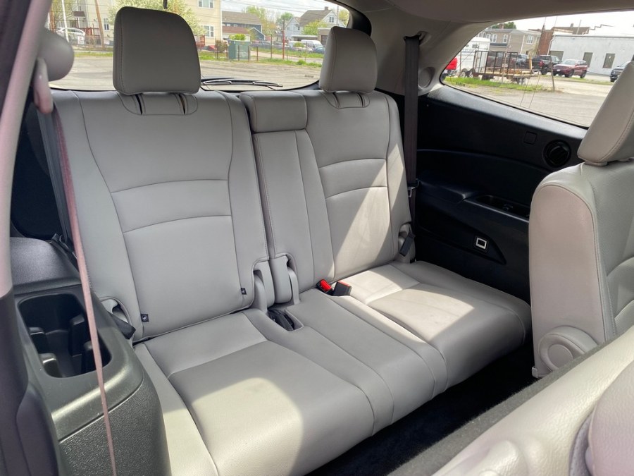 2018 Honda Pilot Elite AWD, available for sale in West Springfield, Massachusetts | Union Street Auto Sales. West Springfield, Massachusetts 2018 Honda Pilot Elite AWD, available for sale in West Springfield, Massachusetts | Union Street Auto Sales. West Springfield, Massachusetts
