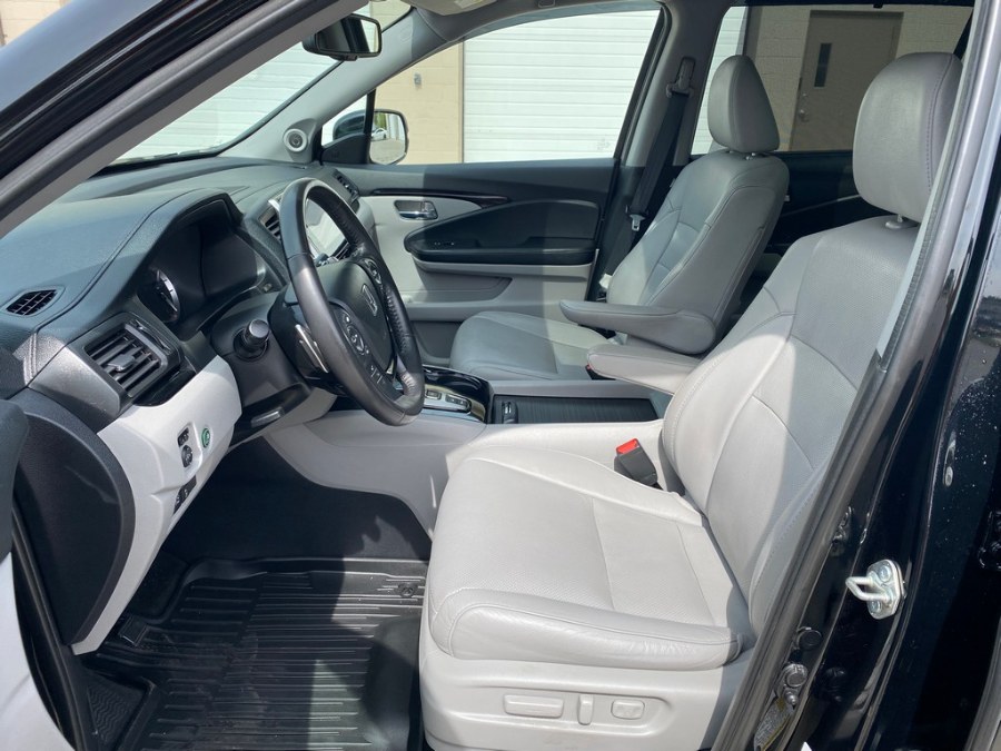 2018 Honda Pilot Elite AWD, available for sale in West Springfield, Massachusetts | Union Street Auto Sales. West Springfield, Massachusetts 2018 Honda Pilot Elite AWD, available for sale in West Springfield, Massachusetts | Union Street Auto Sales. West Springfield, Massachusetts