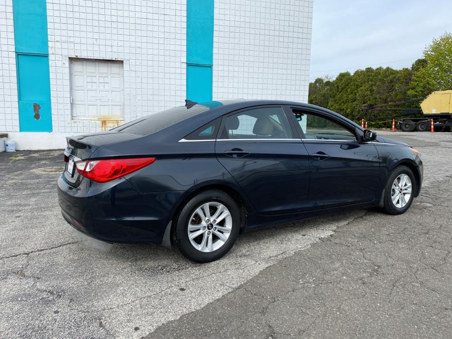 2013 Hyundai Sonata 4dr Sdn 2.4L Auto GLS *Ltd Avail*, available for sale in Milford, Connecticut | Dealertown Auto Wholesalers. Milford, Connecticut 2013 Hyundai Sonata 4dr Sdn 2.4L Auto GLS *Ltd Avail*, available for sale in Milford, Connecticut | Dealertown Auto Wholesalers. Milford, Connecticut