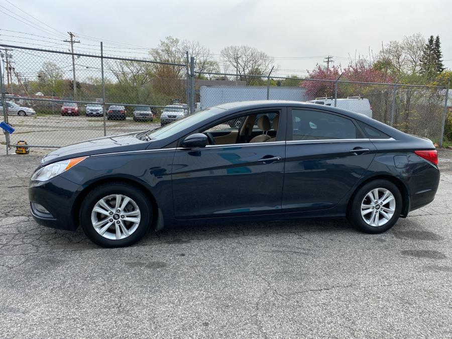 2013 Hyundai Sonata 4dr Sdn 2.4L Auto GLS *Ltd Avail*, available for sale in Milford, Connecticut | Dealertown Auto Wholesalers. Milford, Connecticut 2013 Hyundai Sonata 4dr Sdn 2.4L Auto GLS *Ltd Avail*, available for sale in Milford, Connecticut | Dealertown Auto Wholesalers. Milford, Connecticut
