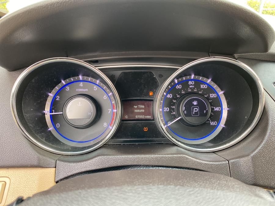 2013 Hyundai Sonata 4dr Sdn 2.4L Auto GLS *Ltd Avail*, available for sale in Milford, Connecticut | Dealertown Auto Wholesalers. Milford, Connecticut 2013 Hyundai Sonata 4dr Sdn 2.4L Auto GLS *Ltd Avail*, available for sale in Milford, Connecticut | Dealertown Auto Wholesalers. Milford, Connecticut