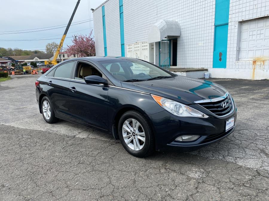 2013 Hyundai Sonata 4dr Sdn 2.4L Auto GLS *Ltd Avail*, available for sale in Milford, Connecticut | Dealertown Auto Wholesalers. Milford, Connecticut 2013 Hyundai Sonata 4dr Sdn 2.4L Auto GLS *Ltd Avail*, available for sale in Milford, Connecticut | Dealertown Auto Wholesalers. Milford, Connecticut