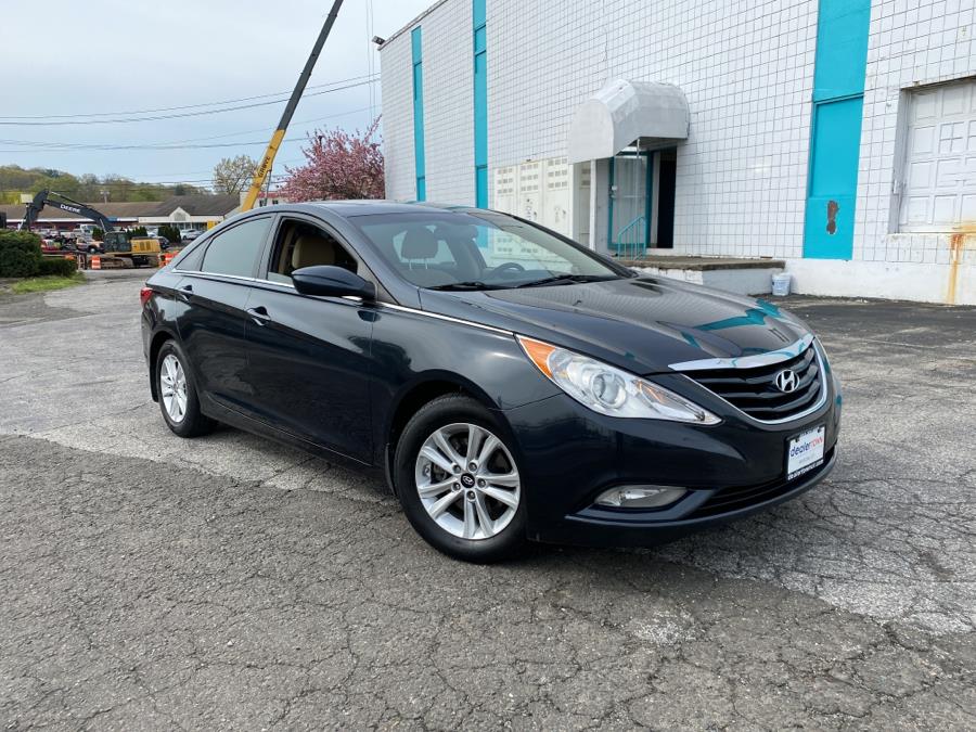 2013 Hyundai Sonata 4dr Sdn 2.4L Auto GLS *Ltd Avail*, available for sale in Milford, Connecticut | Dealertown Auto Wholesalers. Milford, Connecticut 2013 Hyundai Sonata 4dr Sdn 2.4L Auto GLS *Ltd Avail*, available for sale in Milford, Connecticut | Dealertown Auto Wholesalers. Milford, Connecticut