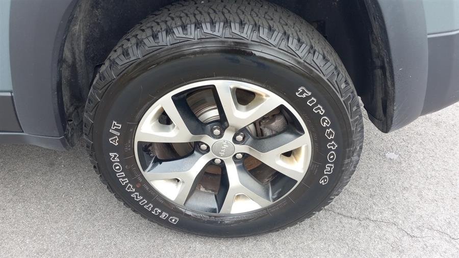 2015 Jeep Cherokee 4WD 4dr Trailhawk, available for sale in Old Saybrook, Connecticut | Saybrook Auto Barn. Old Saybrook, Connecticut 2015 Jeep Cherokee 4WD 4dr Trailhawk, available for sale in Old Saybrook, Connecticut | Saybrook Auto Barn. Old Saybrook, Connecticut