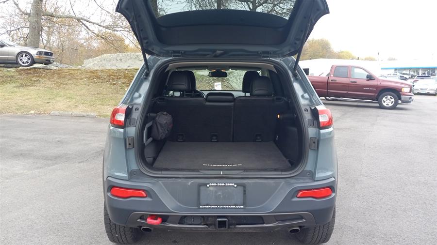 2015 Jeep Cherokee 4WD 4dr Trailhawk, available for sale in Old Saybrook, Connecticut | Saybrook Auto Barn. Old Saybrook, Connecticut 2015 Jeep Cherokee 4WD 4dr Trailhawk, available for sale in Old Saybrook, Connecticut | Saybrook Auto Barn. Old Saybrook, Connecticut